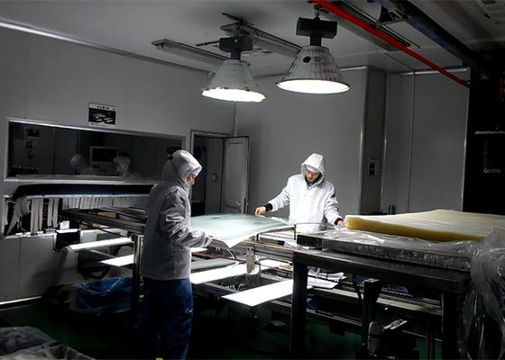 Çin Muayene Konveyörler ile PVB otomatik montaj hattı lamine cam makinesi Tedarikçi